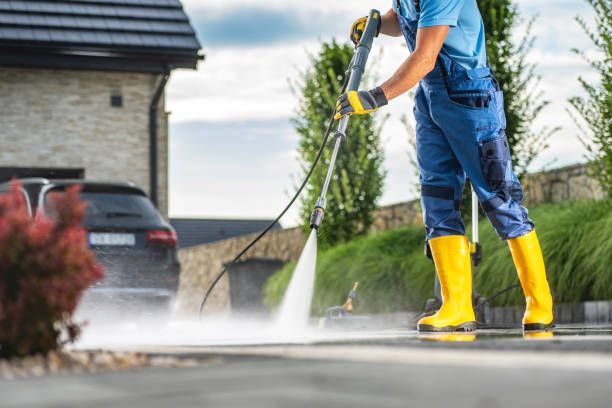 Best Sidewalk Pressure Washing  in Chevy Chase View, MD
